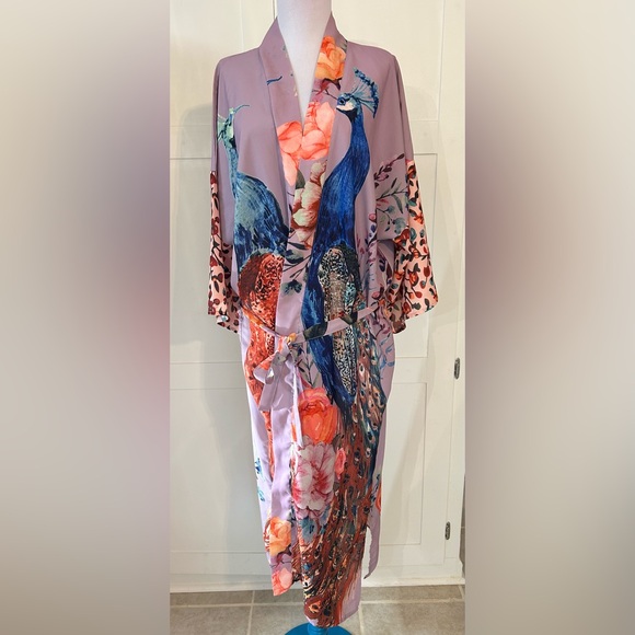Peacock Kimono / Robe - Picture 2 of 8